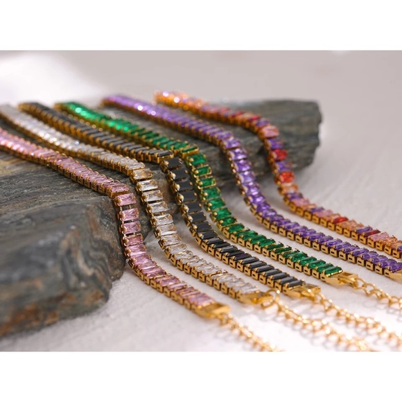 Zara Rainbow Emerald Cut Rectangle Multi-Color Baroque Crystals Bead Bracelet - Picture 1 of 17